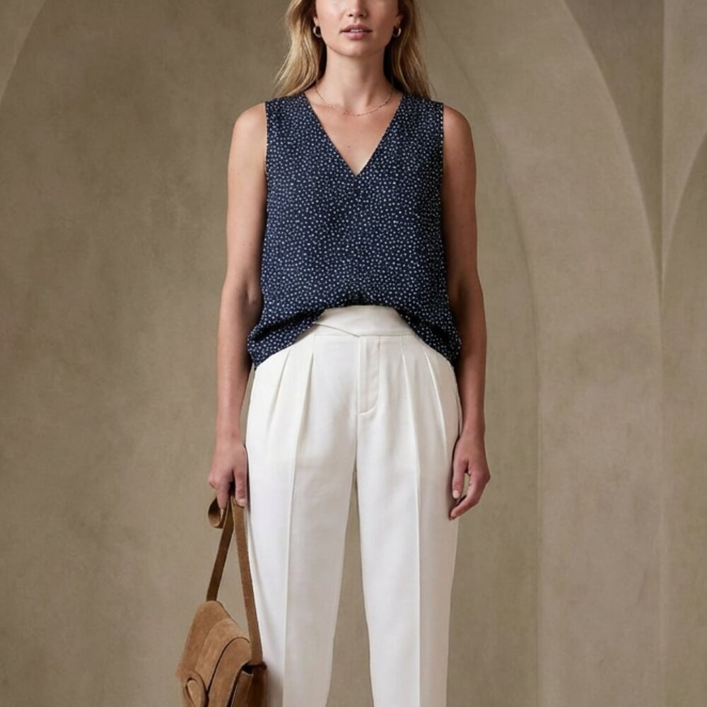 NEW, Banana Republic Navy Leaf Print Sleeveless V-Neck Blouse